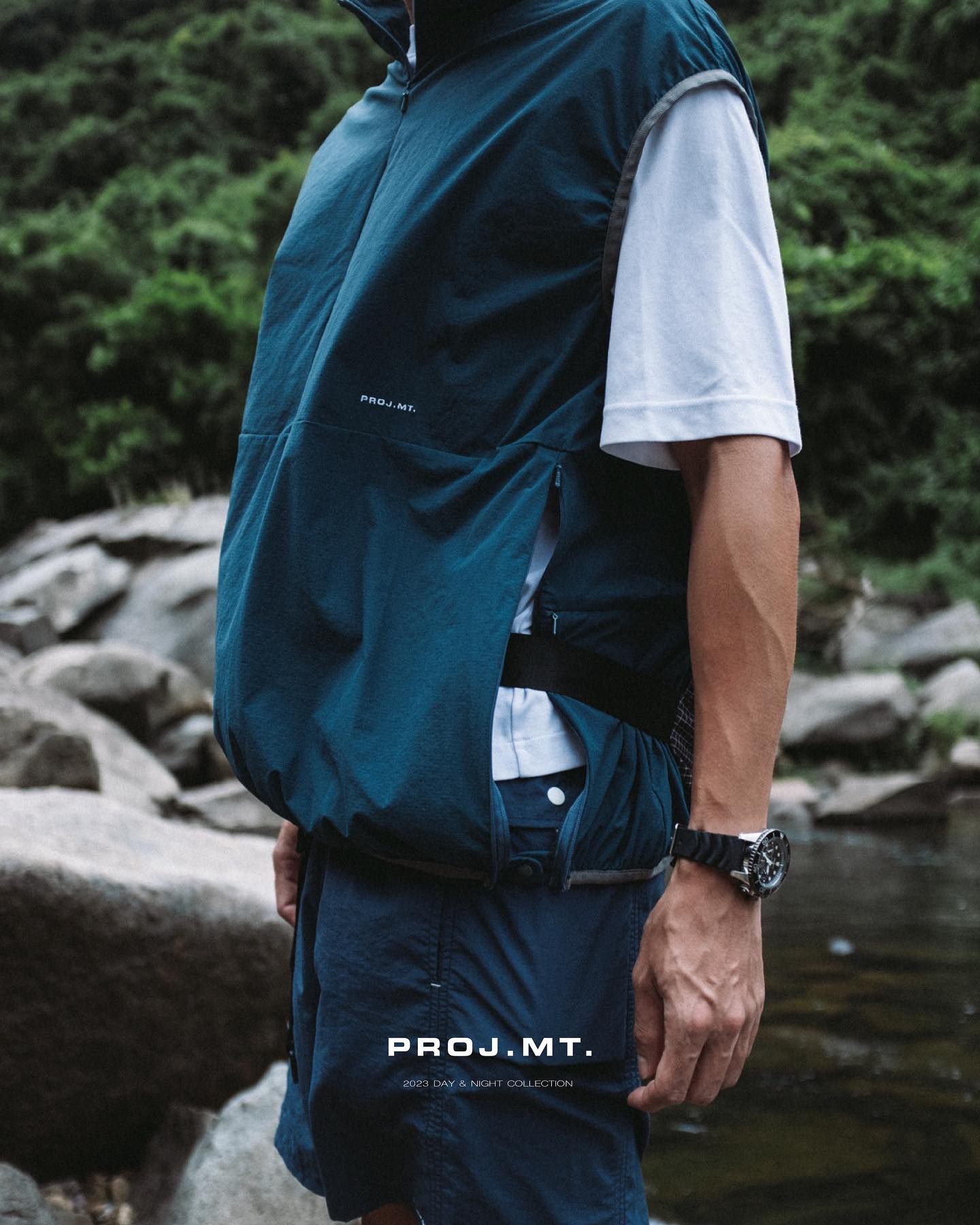 Day & Night Vest - Midnight Blue