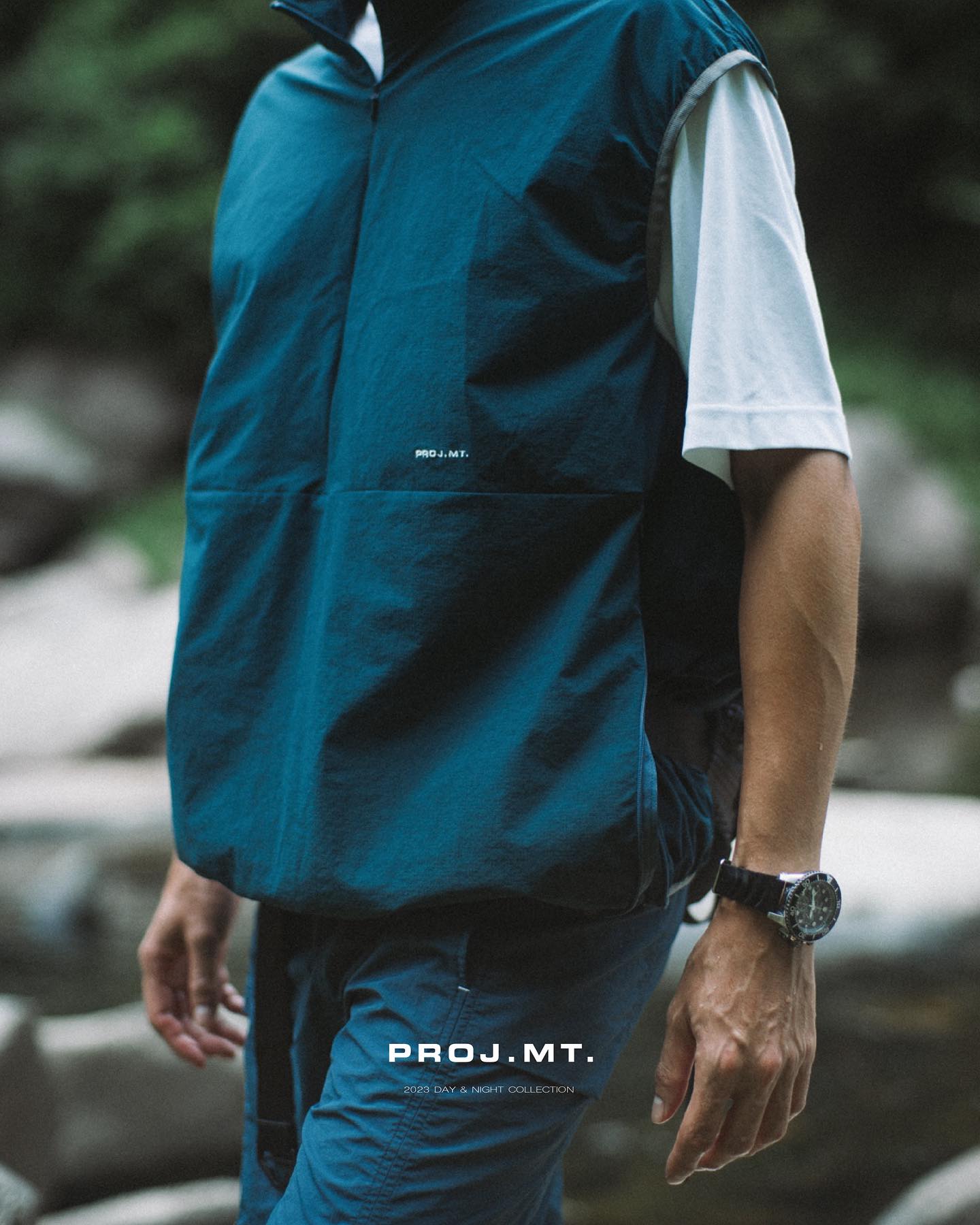 Day & Night Vest - Midnight Blue