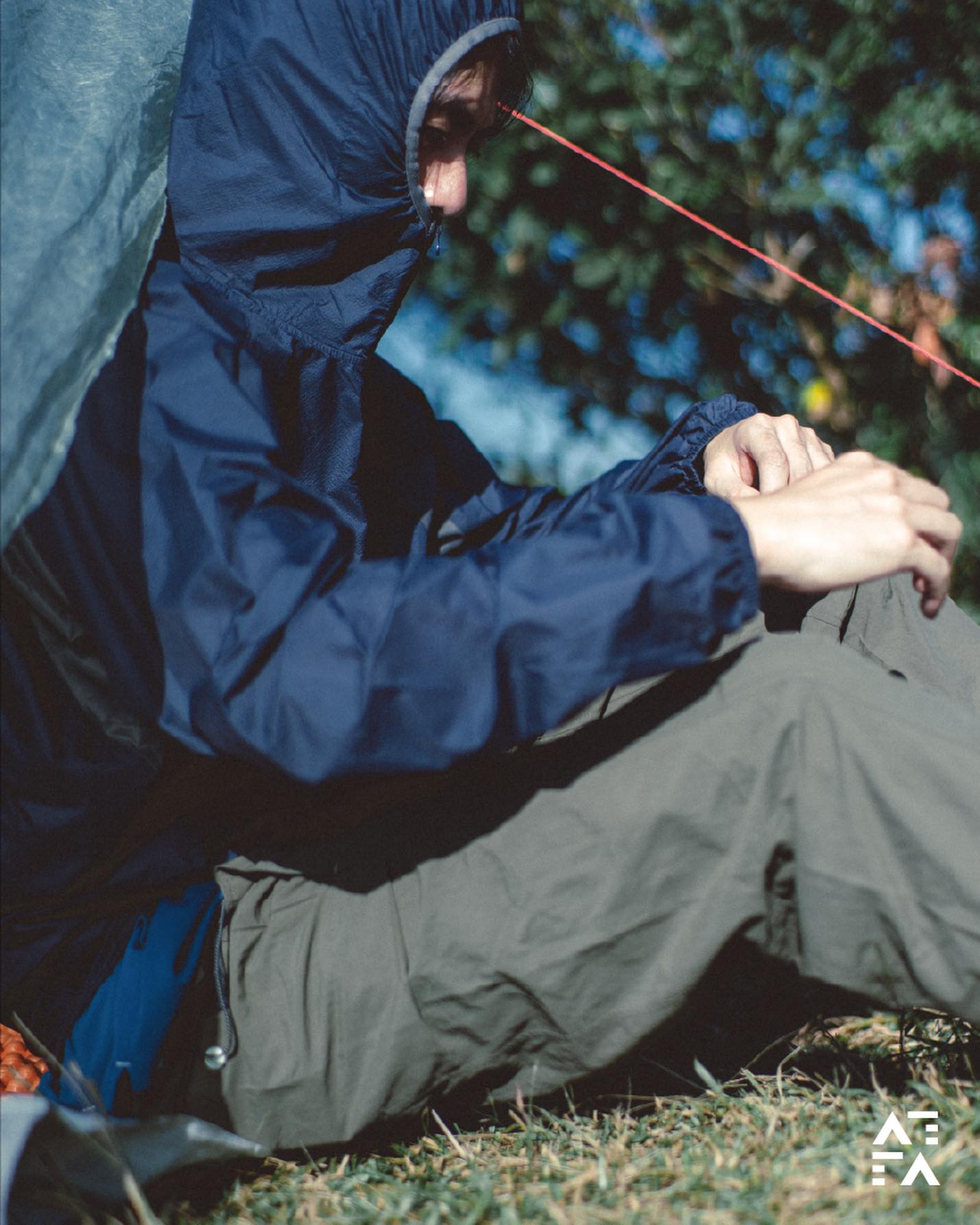 Miscanthus Windbreaker - Navy & Grey